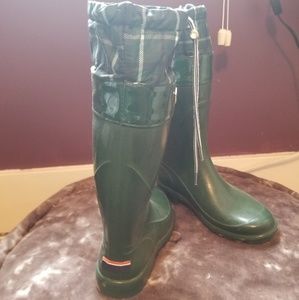 Tommy Hilfiger hunter green rain boots